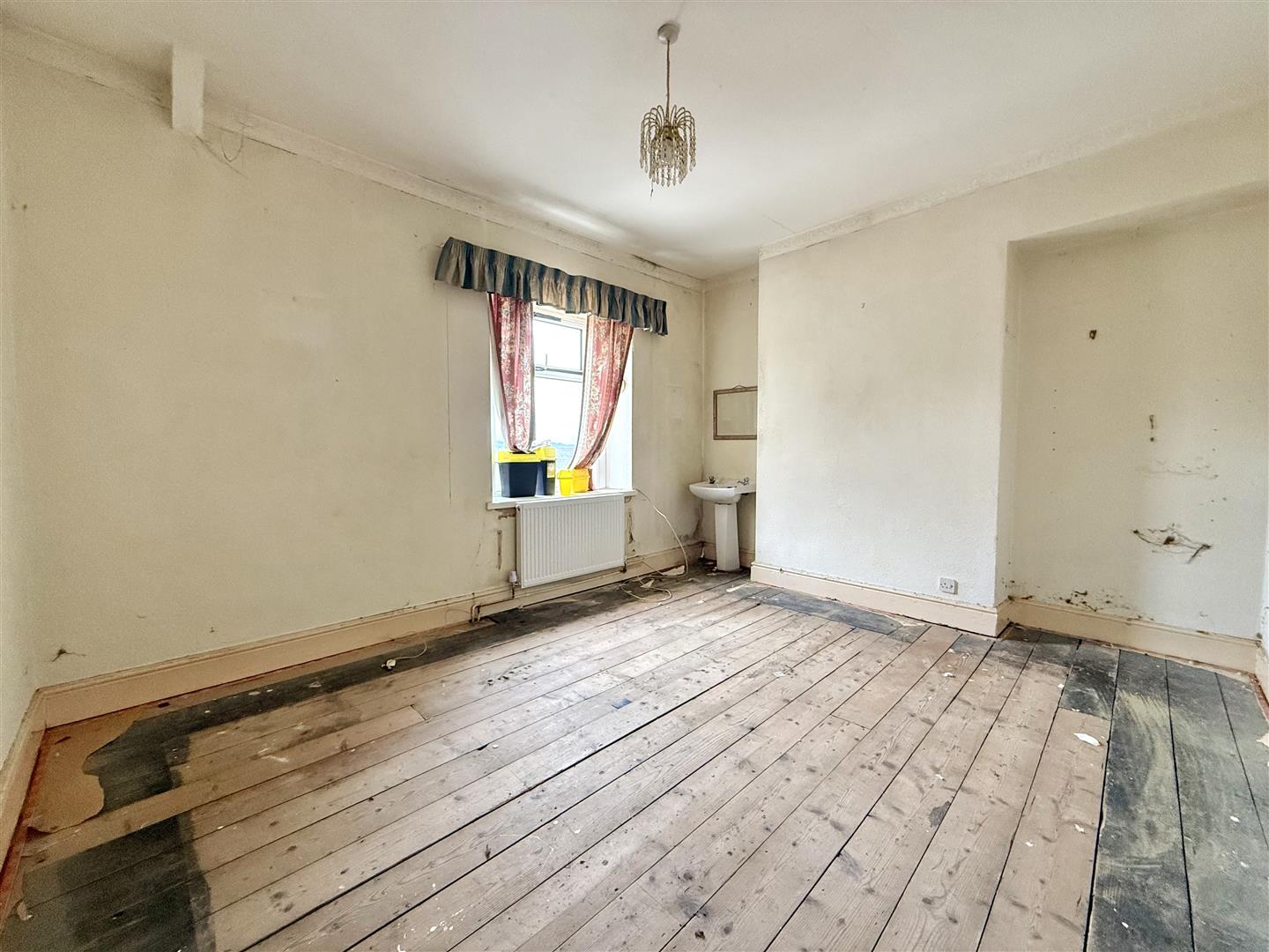 Coedsaeson Crescent, Sketty, Swansea, SA2 9DG
